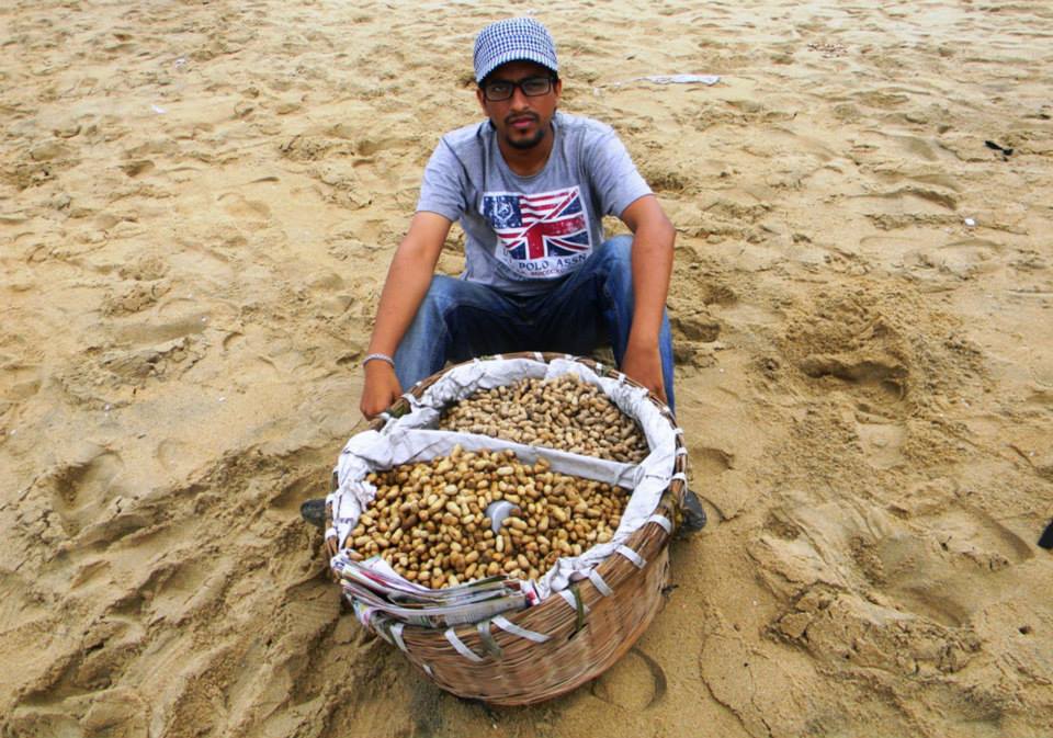 Jubanashwa selling peanuts