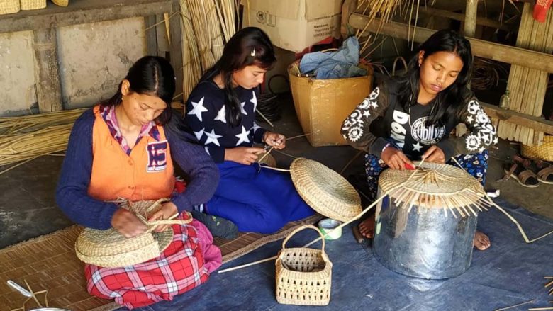 Naturally Yours: All That Grass Route To Sustainable Handmade Crafts ...